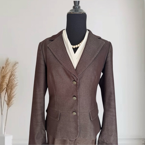Vintage Elie Tahari Suit in Dark Brown - Picture 2 of 11